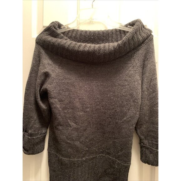 Knit Avenue Women’s 3/4 Sleeve Gray Knit Sweater - Picture 2 of 4